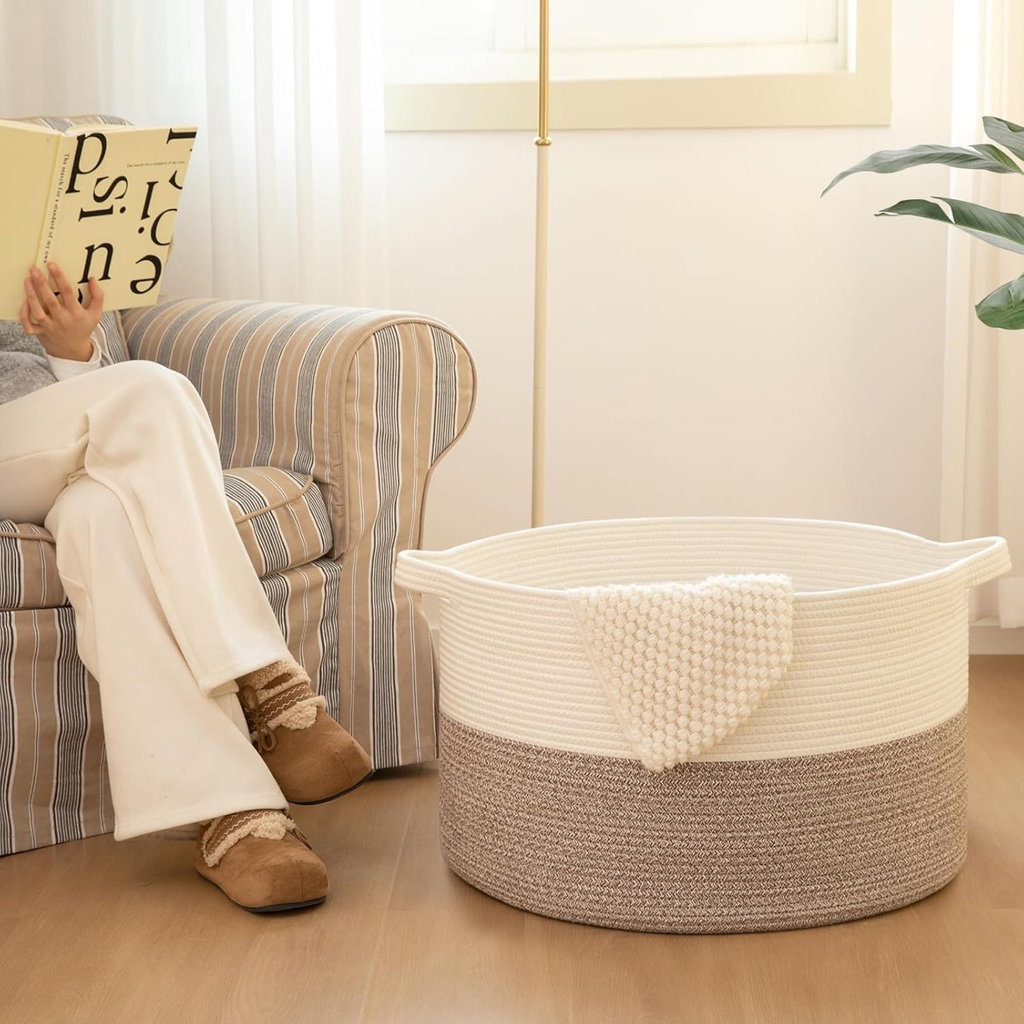 OIAHOMY 115L Extra Large Blanket Basket, 23.6" x 15.4" Woven Cotton Rope Laundry Basket for Organizing Pillows, Decorative Stuffed Animal Toy Storage Bin for Nursery, White and Linen Brown
