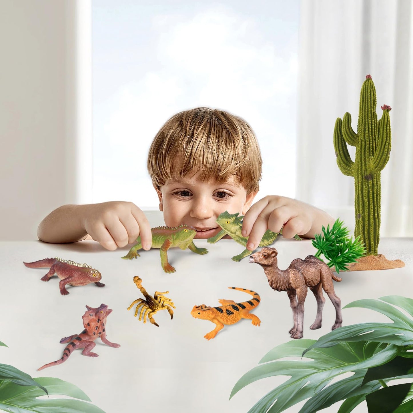 SIENON 32Pcs Desert Animal Figures Playset Model Trees Cactus Kit Diorama Project with Camel Fennec Fox Rattlesnake Scorpion Lizard Reptile Toy for Kids Birthday Cake Toppers Party Decorations