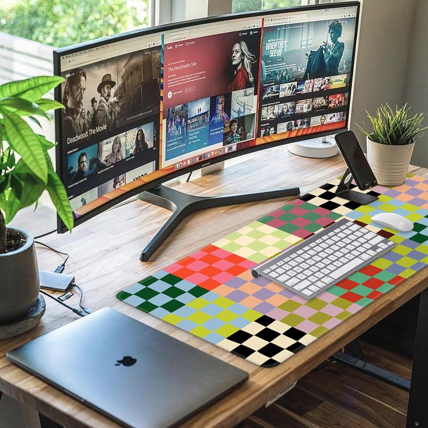 iCasso Checkered Desk Mat, Cute XXL Large Mouse Pad for Desk Cover, Anti-Slip Big Mousepad with Stitched Edges, Keyboard Mat for Computer Desktop Protector (Retro Checkered)