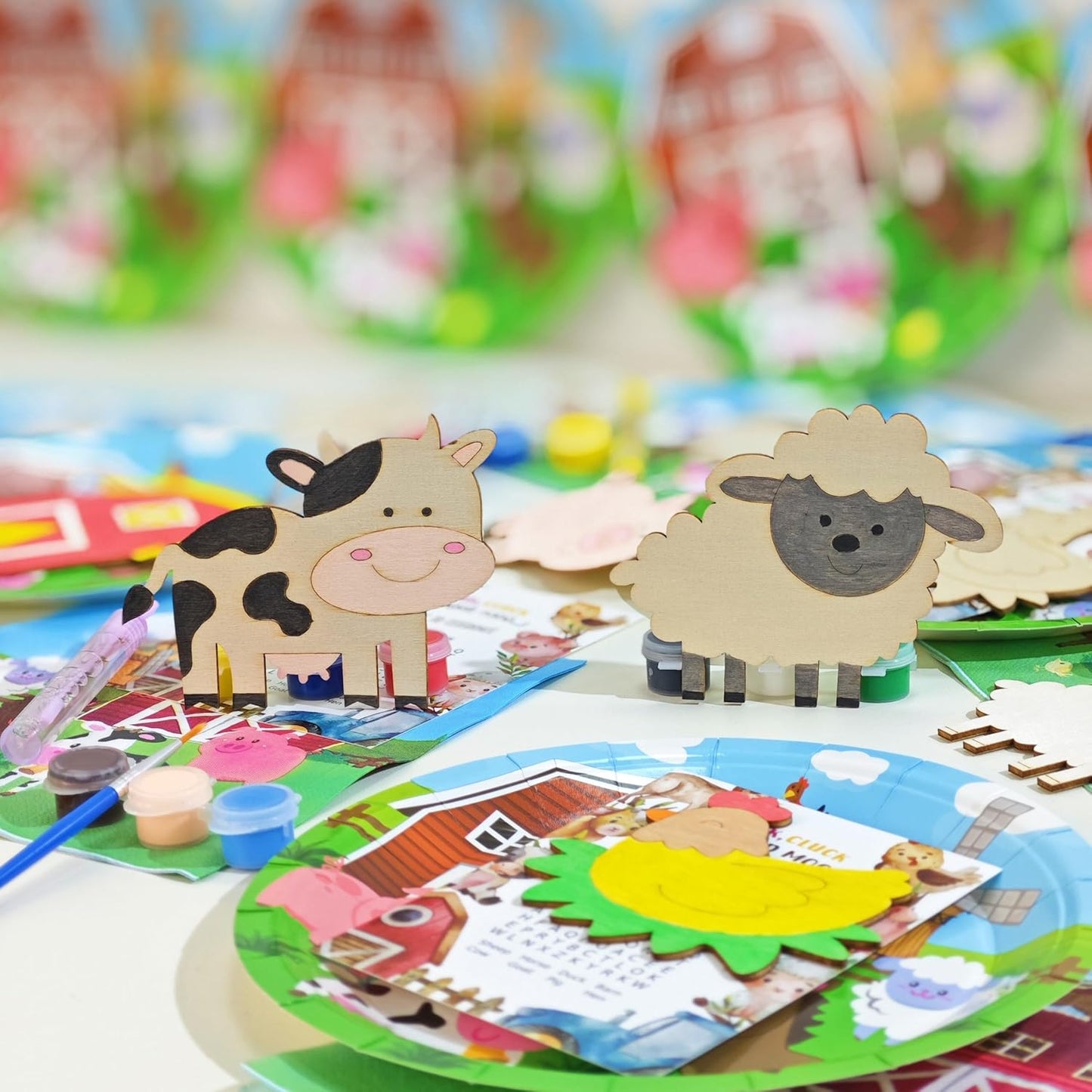 GEECOZYLIFE Farm Animals Party Favors - 12PCS Farm Animal Wooden Craft Kit - Barnyard DIY Party Favors, Birthday Party Supplies, Goodie Bag Fillers, Thank You Gifts, School Rewards Crafts