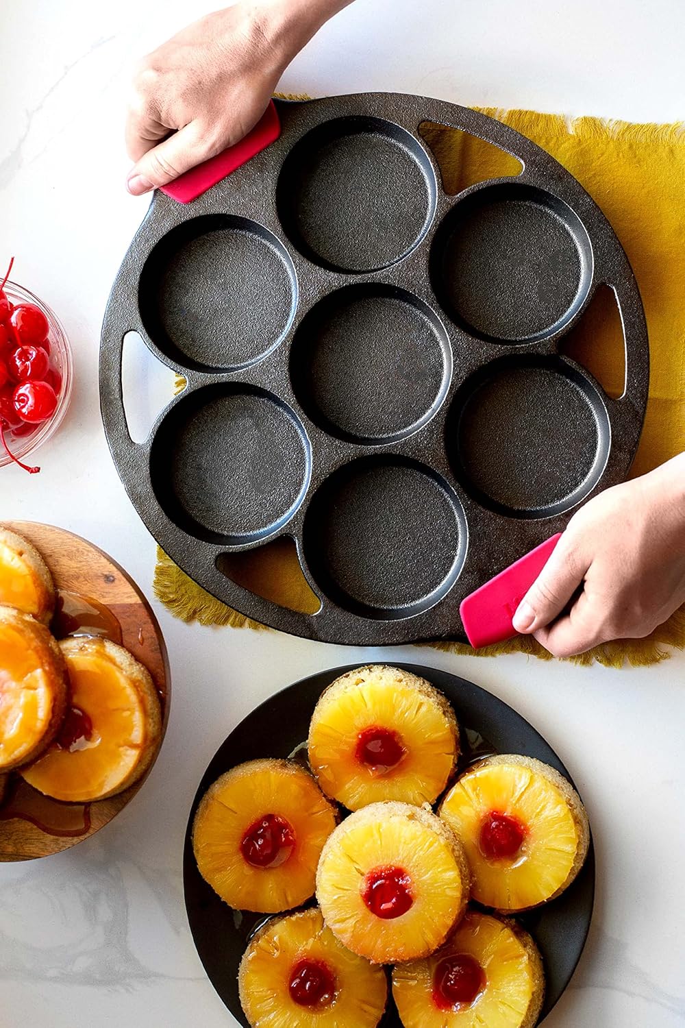 Lodge Cast Iron Mini Cake Pan