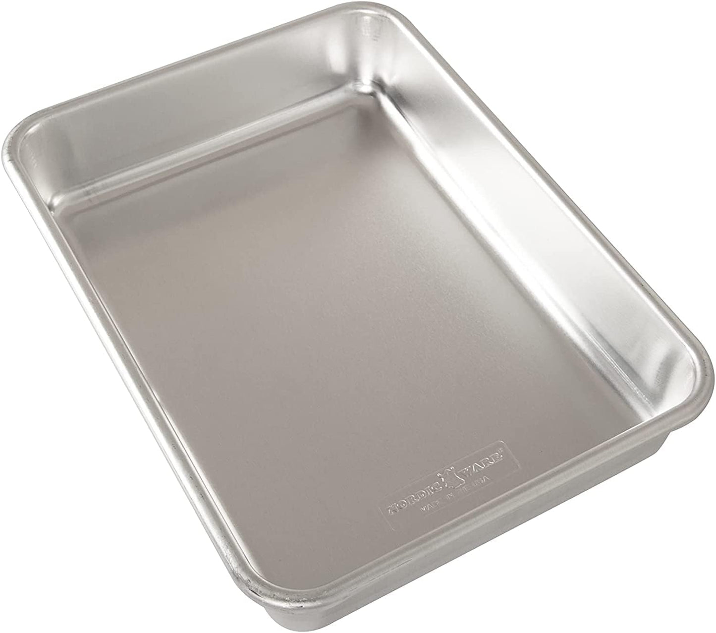 Nordic Ware Natural Aluminum Commercial Cake Pan with Lid, Rectangle Pan with Lid Silver, 9 x 13