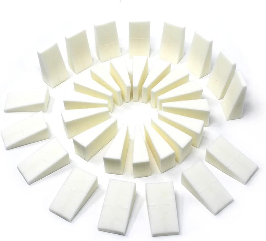 Amazon Basics Cosmetic Foam Wedges for Makeup Application and Blending, 32 Count