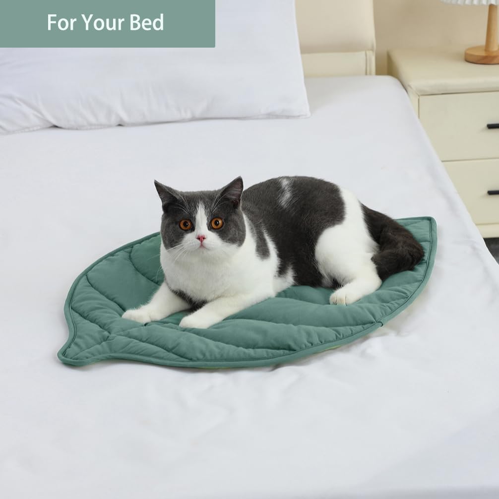 30 X 20 Inch Leaf Shaped Cotton Cat Bed Pad, Warming Cat Mat, Pet Warming Pad for Cats, Warmer Mat for Feral and Indoor Cats, 2025 Enlarged and Thickened Leaf Beds