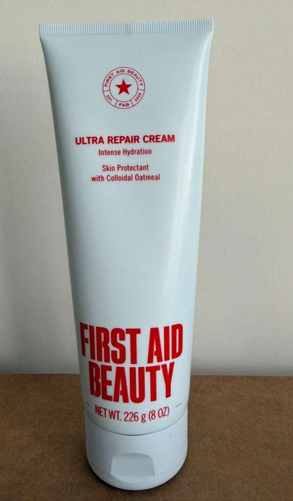 First Aid Beauty - Ultra Repair Cream - Intense Hydration Face & Body Moisturizer - Whipped Colloidal Oatmeal Clinically Proven to Strengthen Skin Barrier in 7 Days - Helps Relieve Eczema, 8 oz