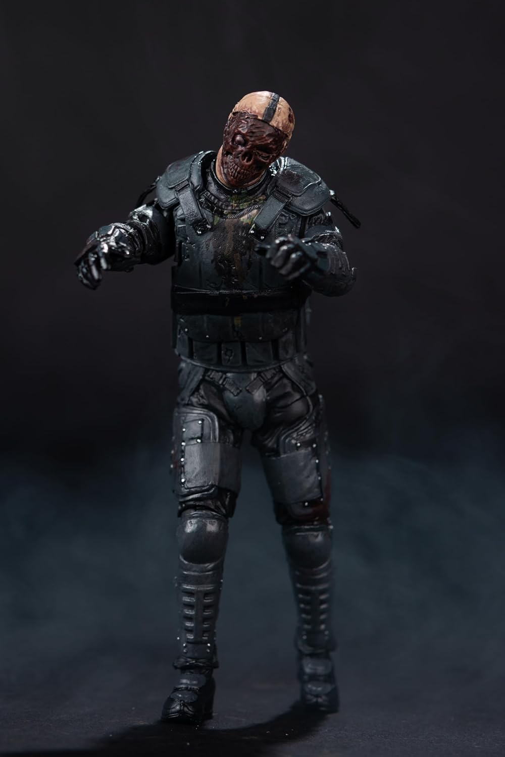 McFarlane Toys - The Walking Dead Gas Mask Zombie 5in Action Figure