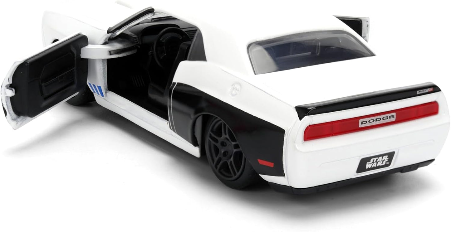 Jada Star Wars Stormtrooper 2014 Dodge Challenger SRT8 Diecast Model – 1:32 Scale Hollywood Rides Toys, Collectible Toy Car for Star Wars Fans