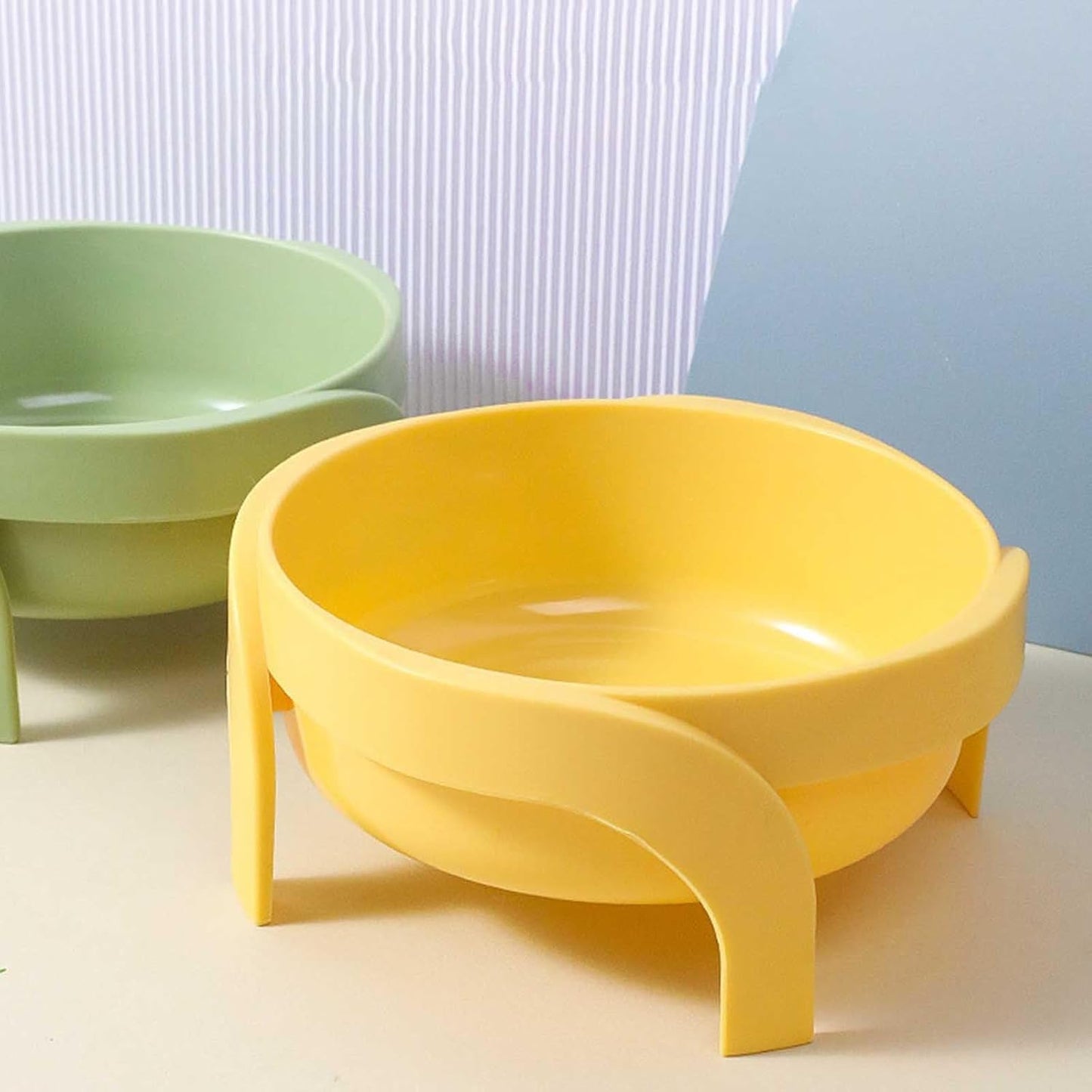 Elevated Pet Bowl Stand with Windmill Design, Large Capacity Food and Water Container, Durable Drinking Bowl Holder for Dogs and Cats (Yellow, One Size)