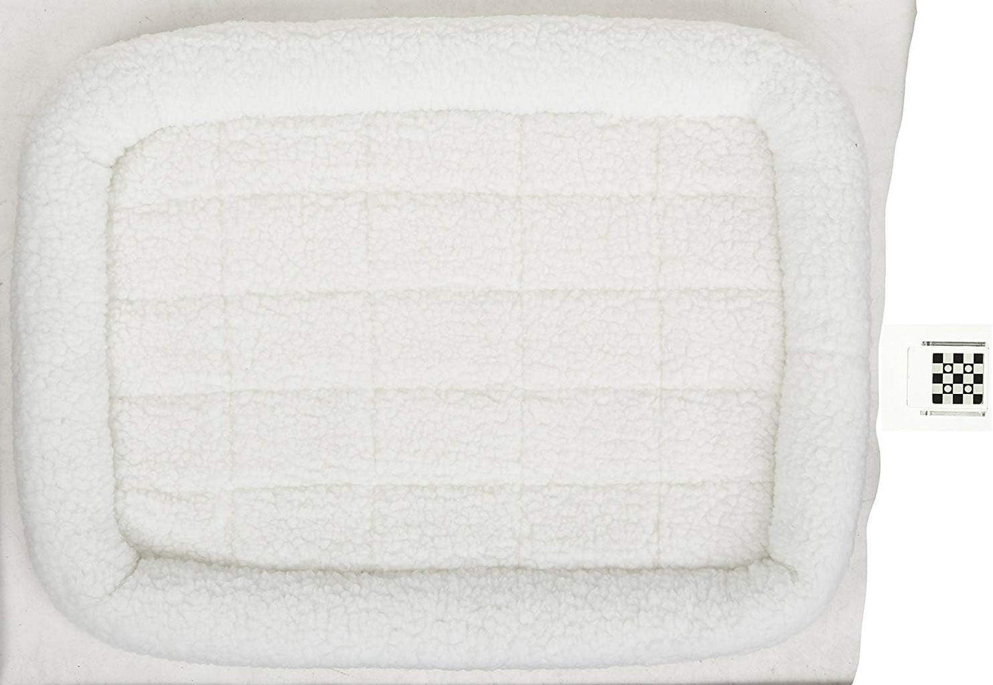 MidWest Homes for Pets QuietTime Dog Bed – White Fleece Bolster, Ultra-Soft and Machine Washable, Fits 30-Inch Crates and Carriers, for Medium Breed Dogs