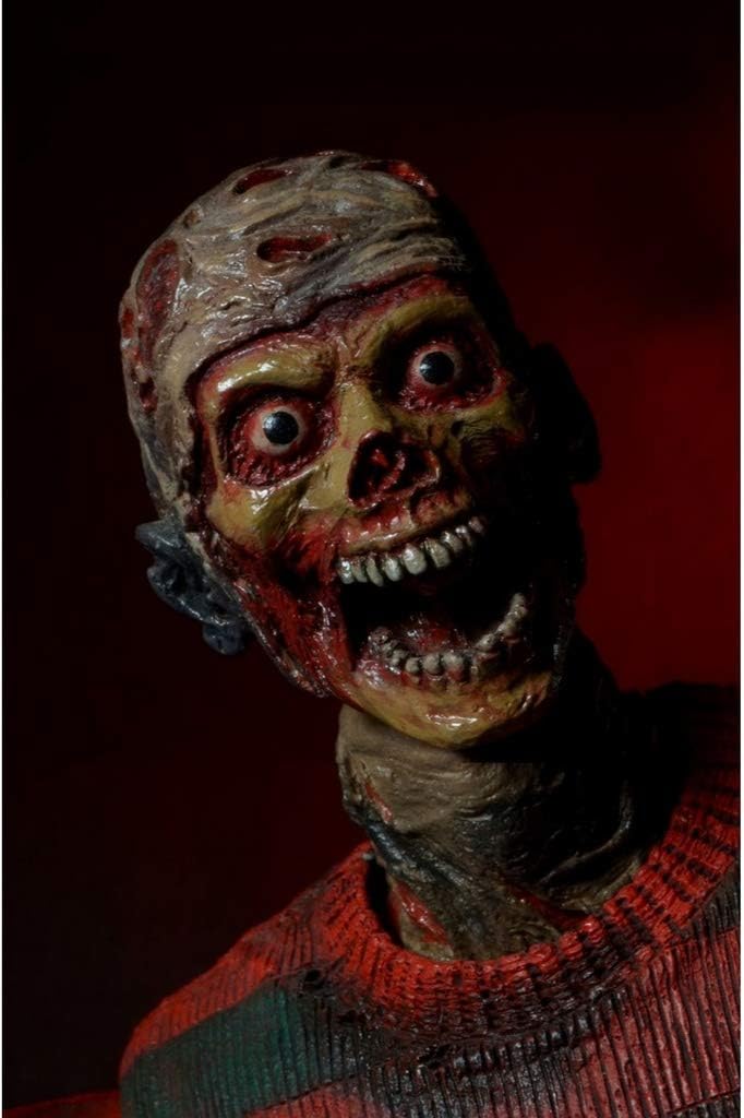 NECA - Nightmare on Elm Street - 7" Scale Action Figure - Ultimate Freddy