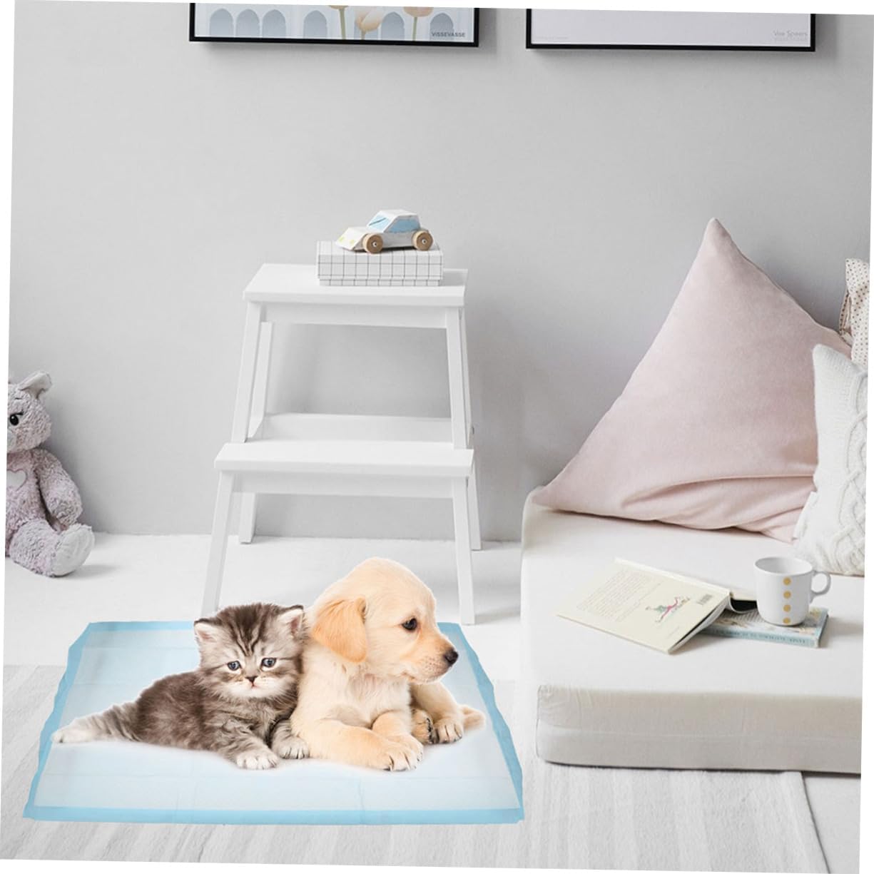 DOITOOL 40pcs Disposable Pet Training Pee Pads for Dogs and Cats Easy to Use Quick-Dry Leak Home and Outdoor Potty Training