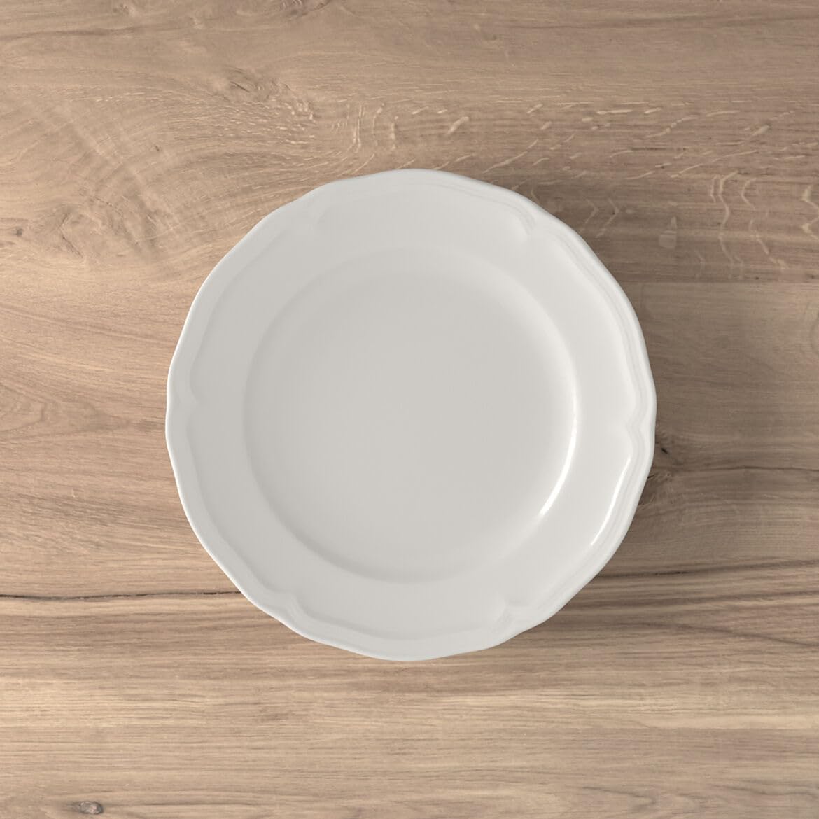 Villeroy & Boch Manoir Collection 18-Piece Dinnerware Set, Plates & Bowls, Premium Porcelain, Made in Germany, Dishwasher & Microwave Safe, Rich, Creamy White