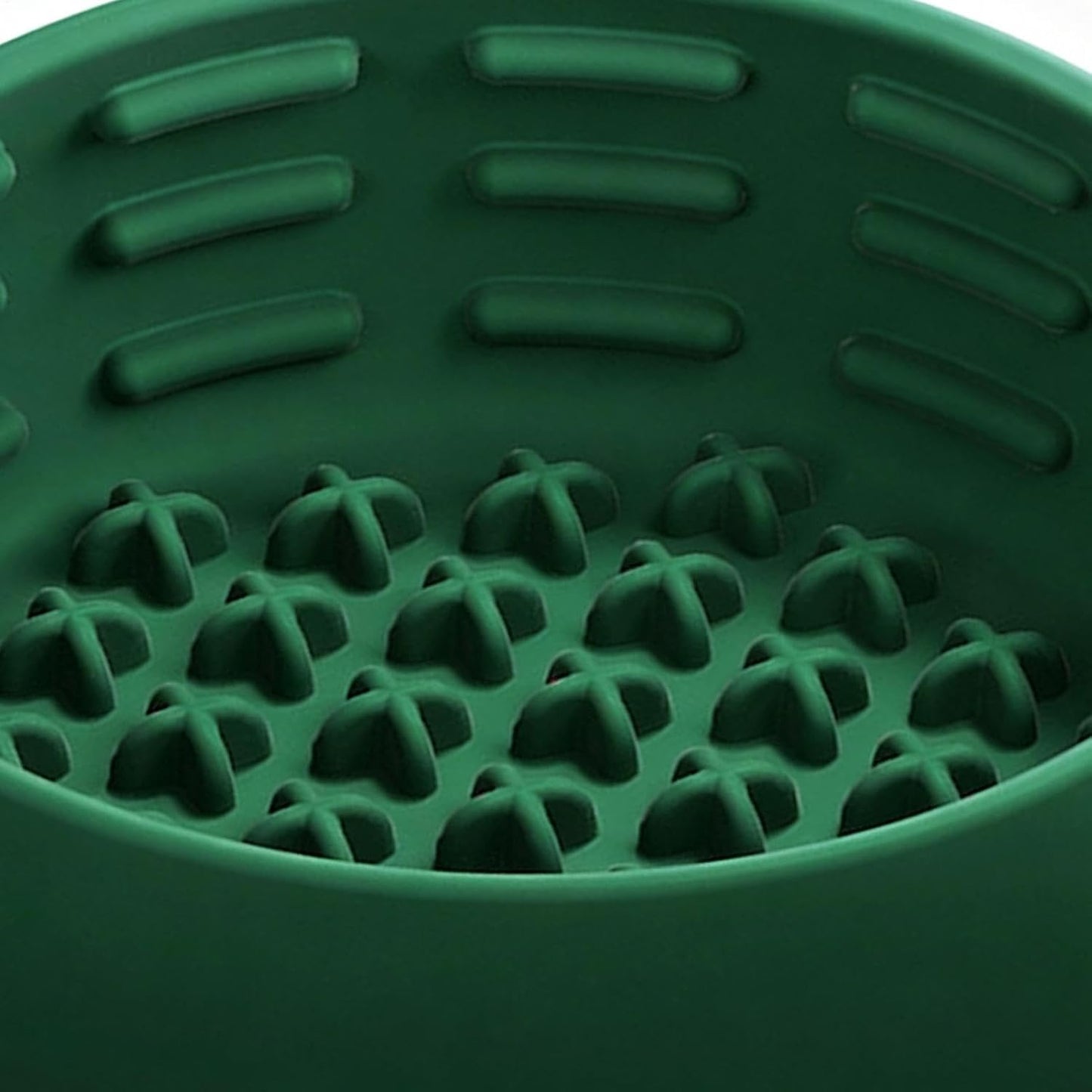 Dog Feeder Bowl, Silicone Anti Choking Base, Slow Feeder Bowl, Silicone Material with Non-Slip Bottom, Pet Feeding Dish with Safe Design, Small Pet Cat Indoor Outdoor Enrichment Feeding Training