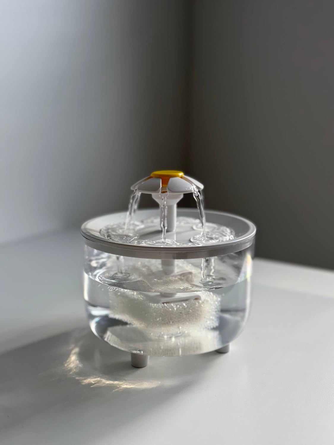 Ultra-Quiet Pet Water Dispenser – 50.72 oz Transparent Drinking Bowl – Easy to Clean, Portable & Compact Water Fountain for Cats and Dogs
