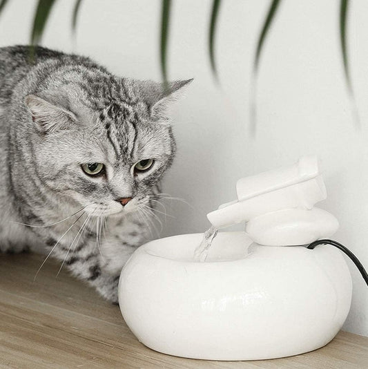 Pet Suppties Automatic Pet Water Fountain, Ceramic Pet Water Drinker for Dog Cat Pets Water Dispenser Pet Fountain Small Automatic Water Drinker Feeder Pet Water Dispenser