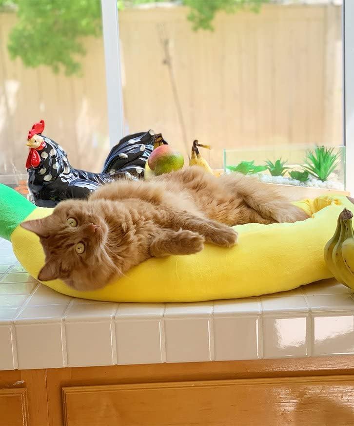 SILICUTE Banana Pet Bed - Snuggle Up in Style! Cute & Cozy Plush Pet Bed for Small Dogs/Cats
