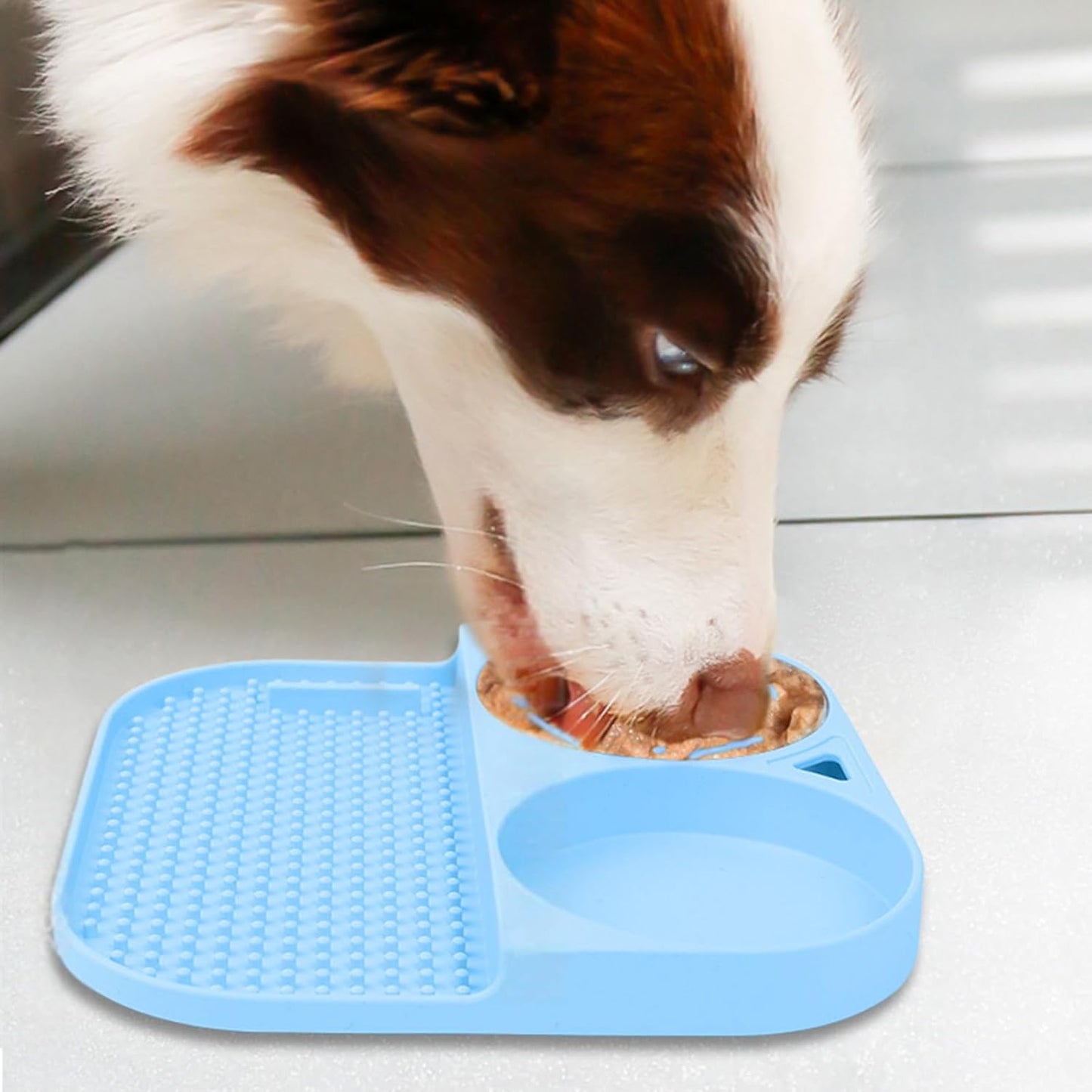 Pet Dining Bowl Food Safe Suction Cup Slow Feed Container Nonslip Base Prevents Overeating Maintains Area Silicone Pet Feeding Mat