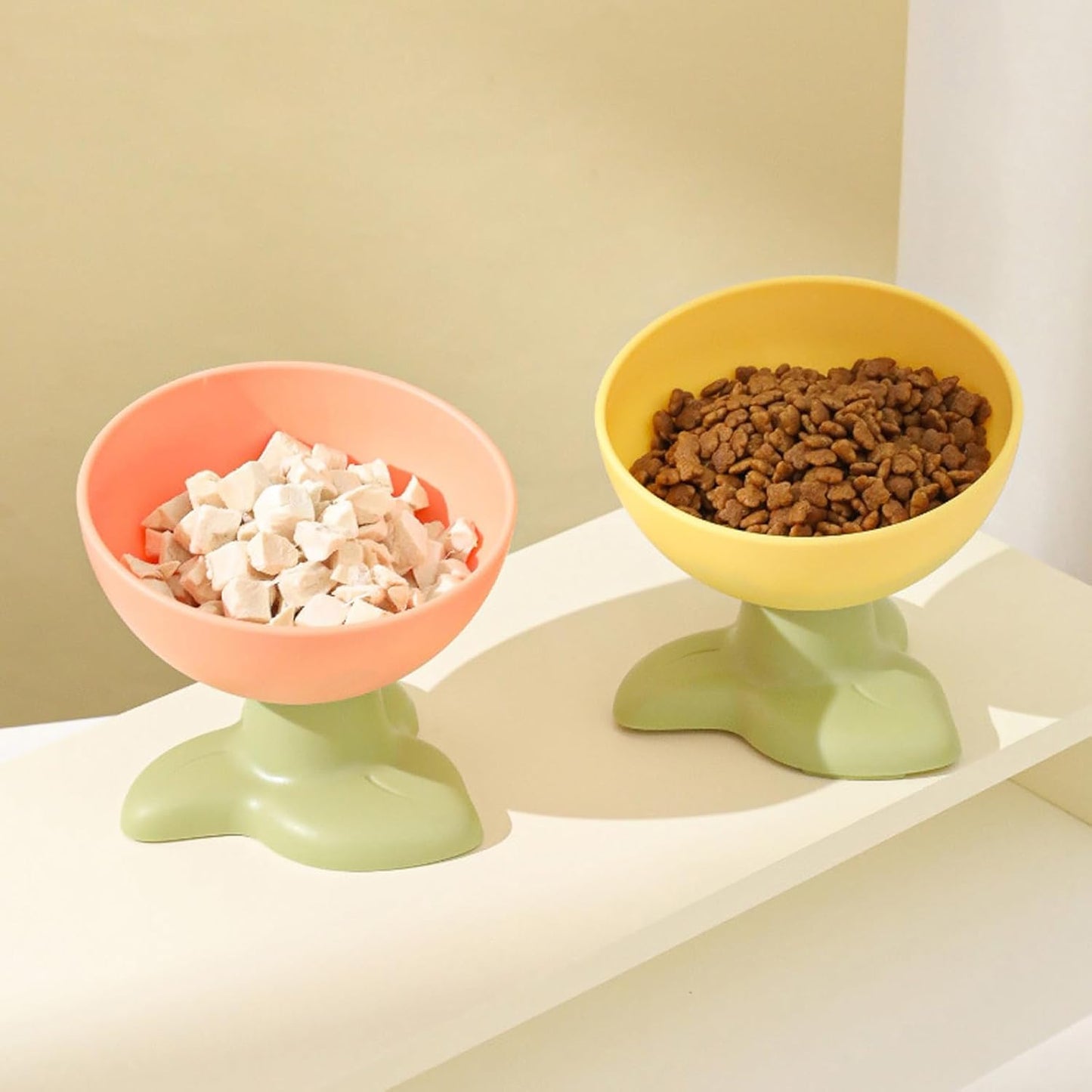 Pet Cartoon Flower Shape Bowl Enrichment Stand Art Promotes Safe Feeding Cartoon Flower Speed Elevated Bowl Food Water for Pet