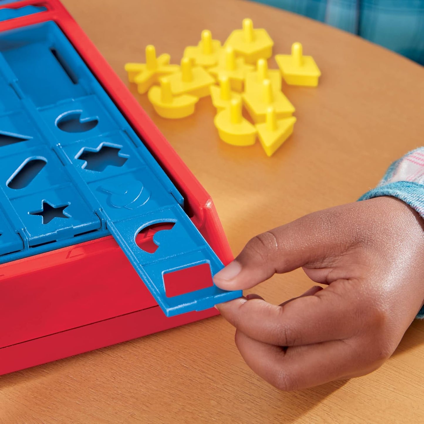 Hasbro Gaming Perfection Pop Up Game for Kids Ages 5 and Up, Customize The Tray for Over 250 Combinations, Kids Games for 1+ Players