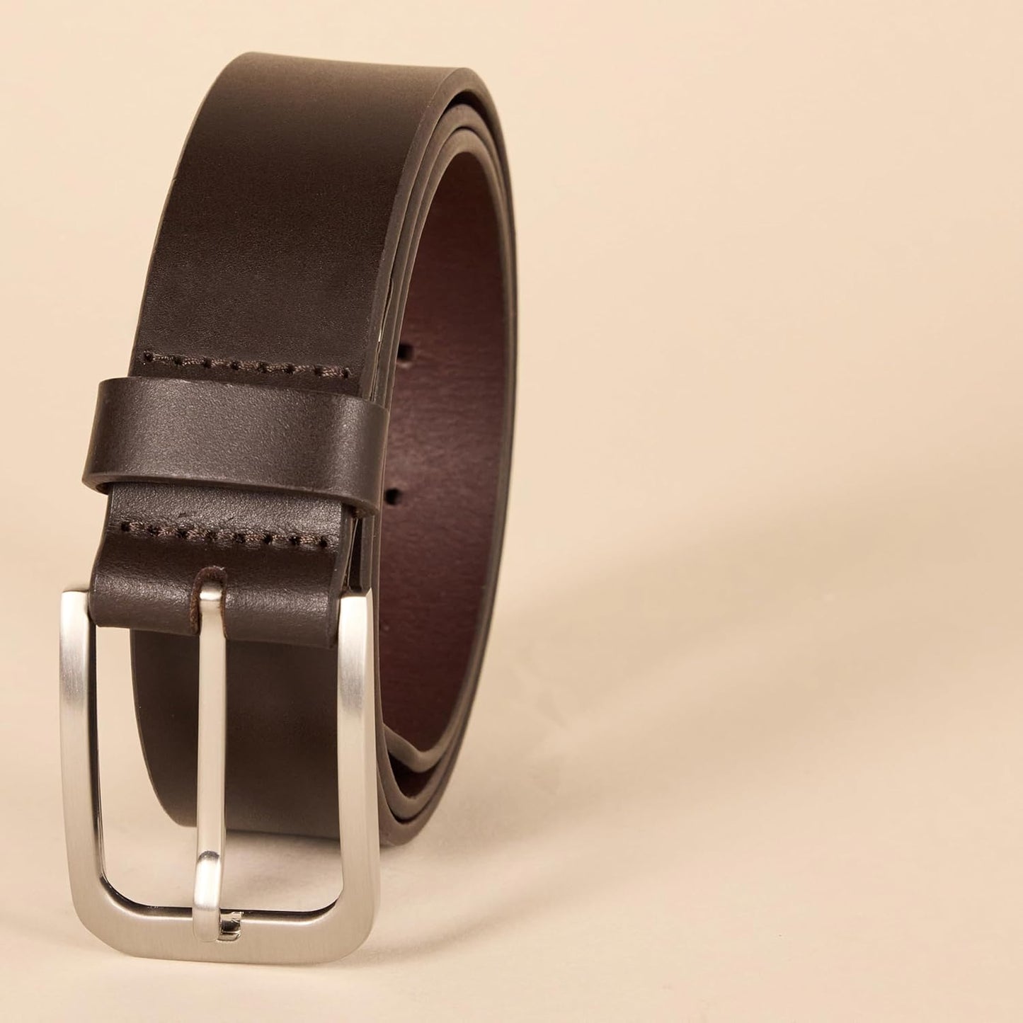 Amazon Essentials Men's Classic Jean Genuine Leather Belt
