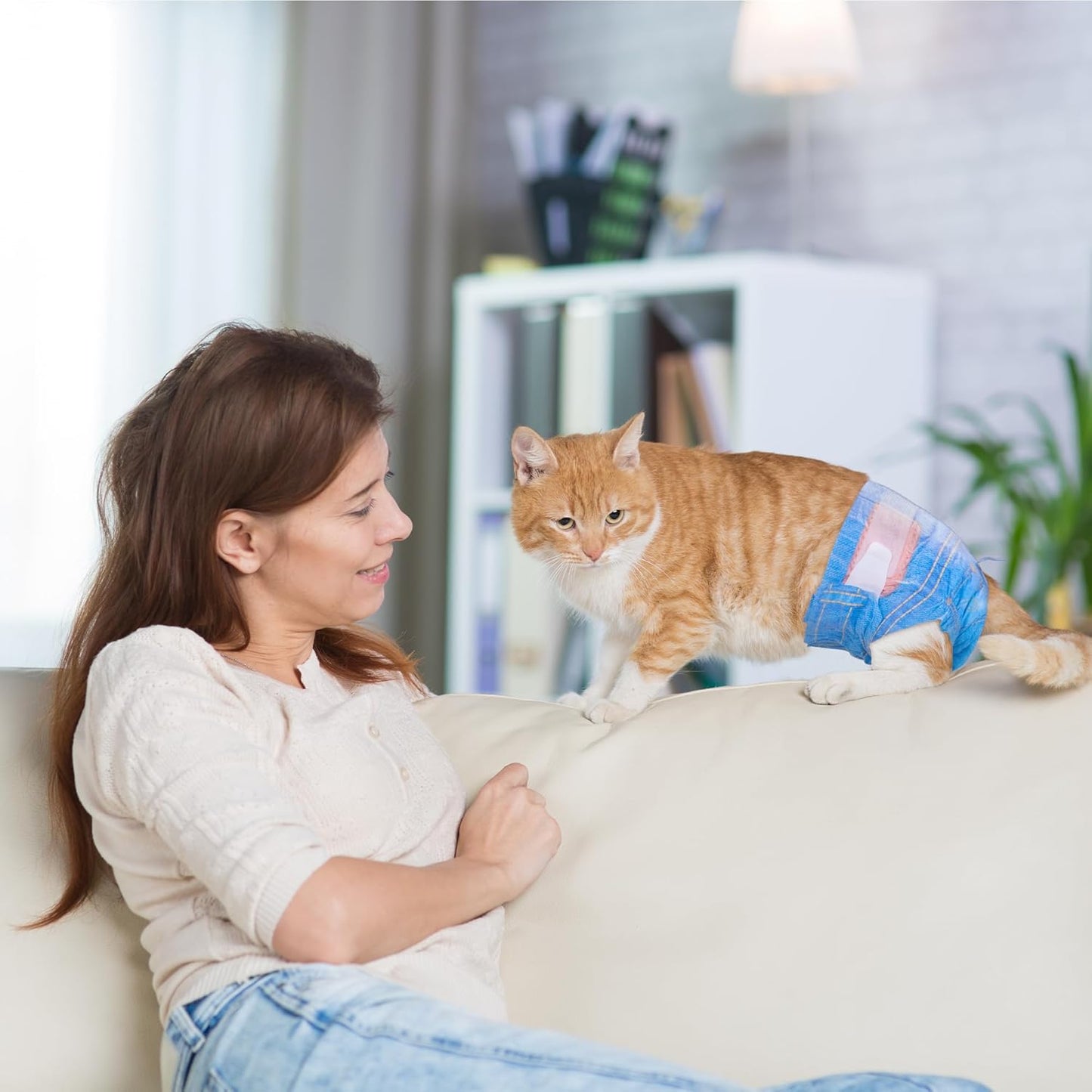 MICOOYO Disposable Cat Diapers, Cat Diapers for Female Cats with Ultra Stretchy, Puppy Diaper Super Absorbent, Fit for Cats in Heat or Incontinence, 20 Count Small Size