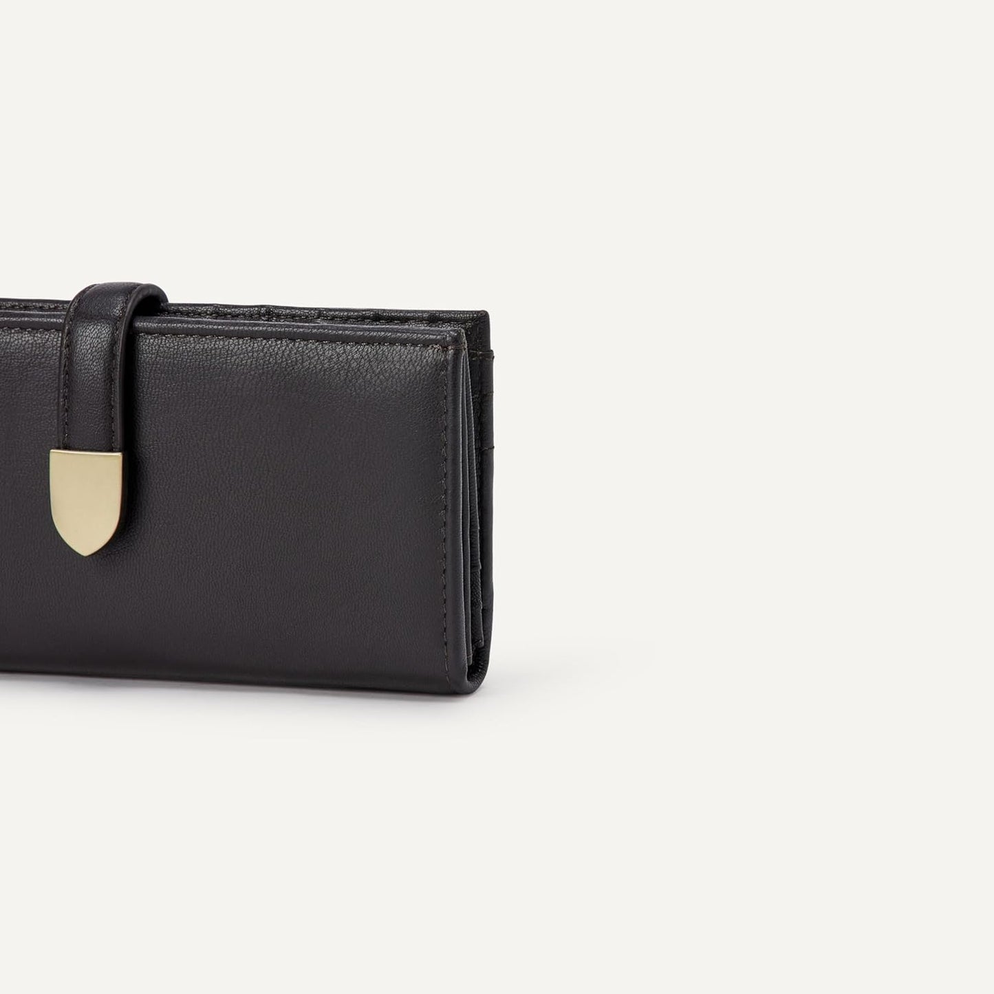 Amazon Essentials Women's Leather Clutch