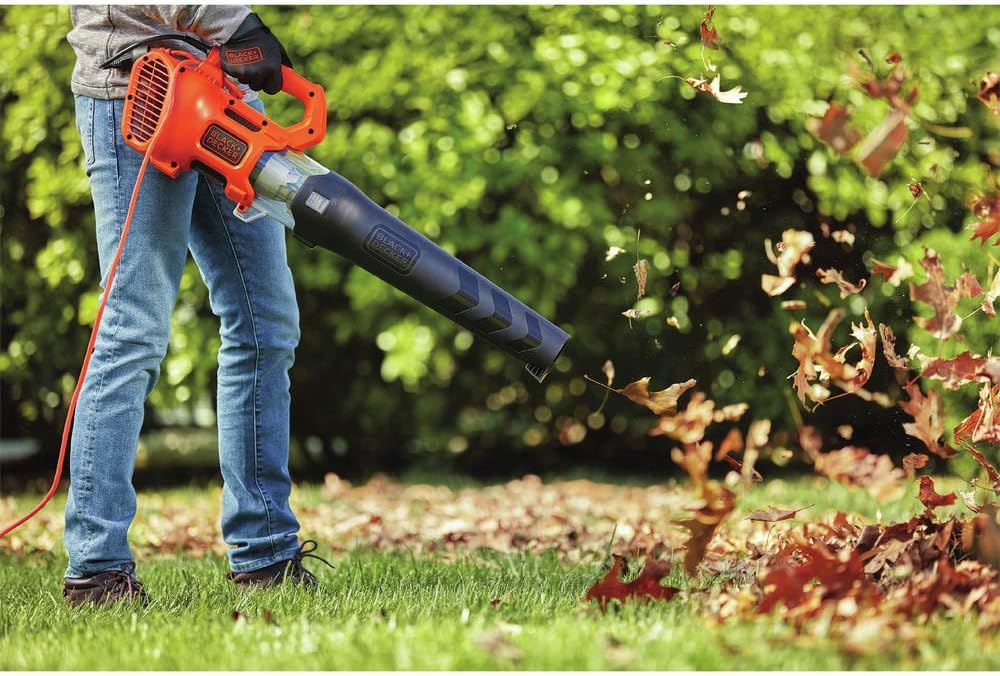 BLACK + DECKER Electric Leaf Blower, Hand Held Blowers for Lawn Care, Up to 450 CFM and 140 MPH Power, Axial, Lightweight, Corded (BEBL750)