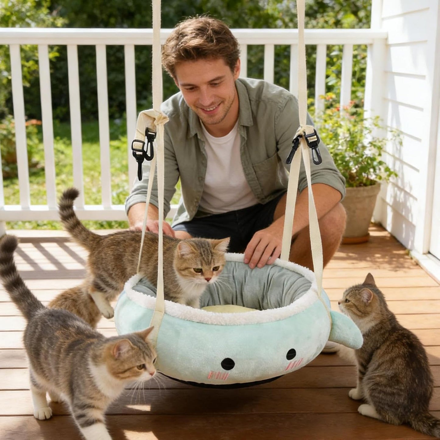 Feline Hanging Bed - Kitten Lounger, 1 Piece Animal Cradle for Window Perching, Pet Bunk with Suction Grips, Indoor Furniture, Sleeping Mat for Napping, Sunbathing and Relaxing by The Glass Panes