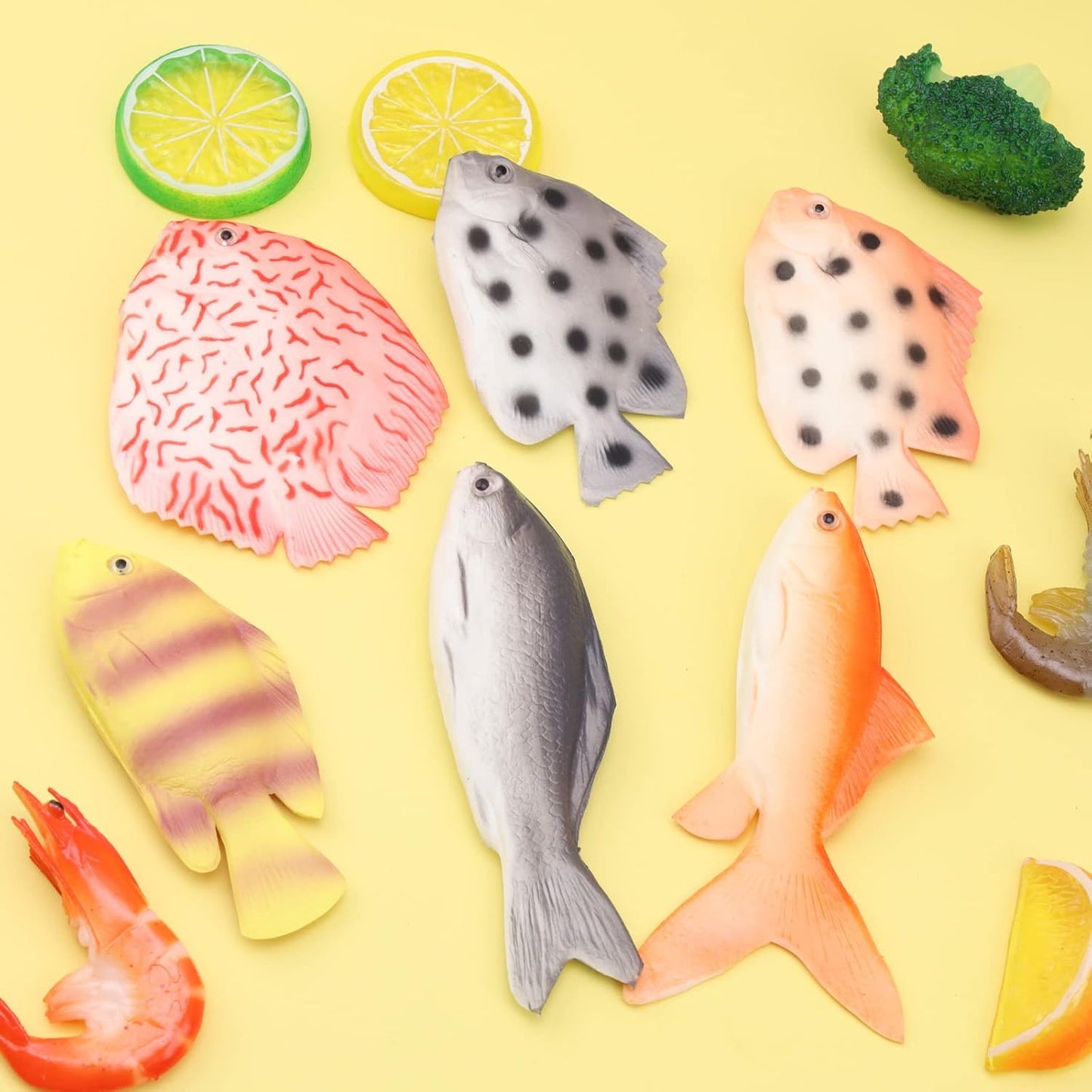 Gresorth 6 PCS MINI Fake Sea Creatures Fish Artificial Toy Food Hanging Model Realistic for Home Party Kitchen Christmas Decoration
