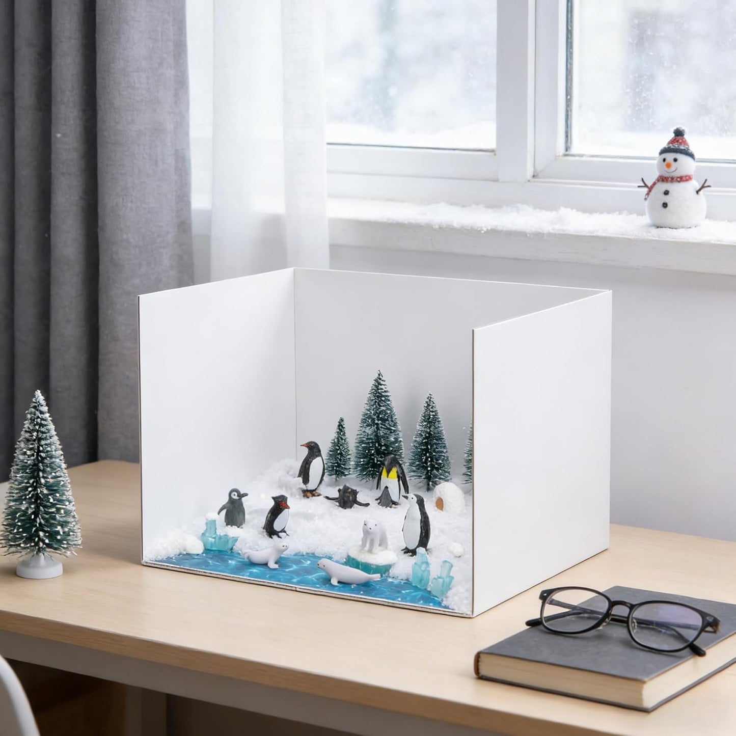 codree 30 Pcs Arctic Animals Habitat Diorama Project Set, Arctic Diorama Box Kit Figurine Toys Model, Polar Bear Penguin Animals Figurines Diorama Supplies for DIY Crafts Gifts School Project