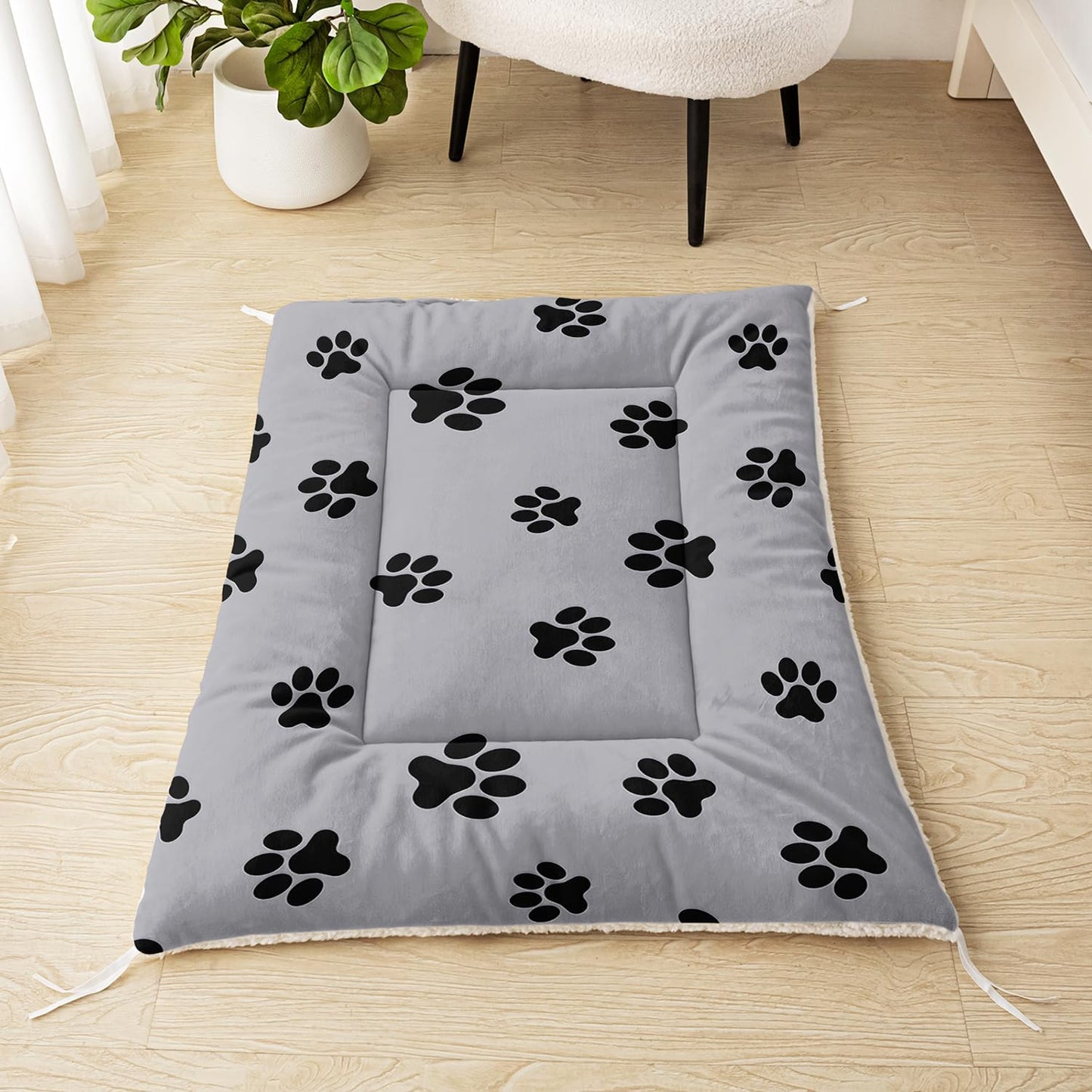 Paw Print Dog Bed Mat - Grey Washable Pet Crate Pad for Dogs & Cats - Soft Fleece Kennel Liner, Home & Travel Cushion (M)