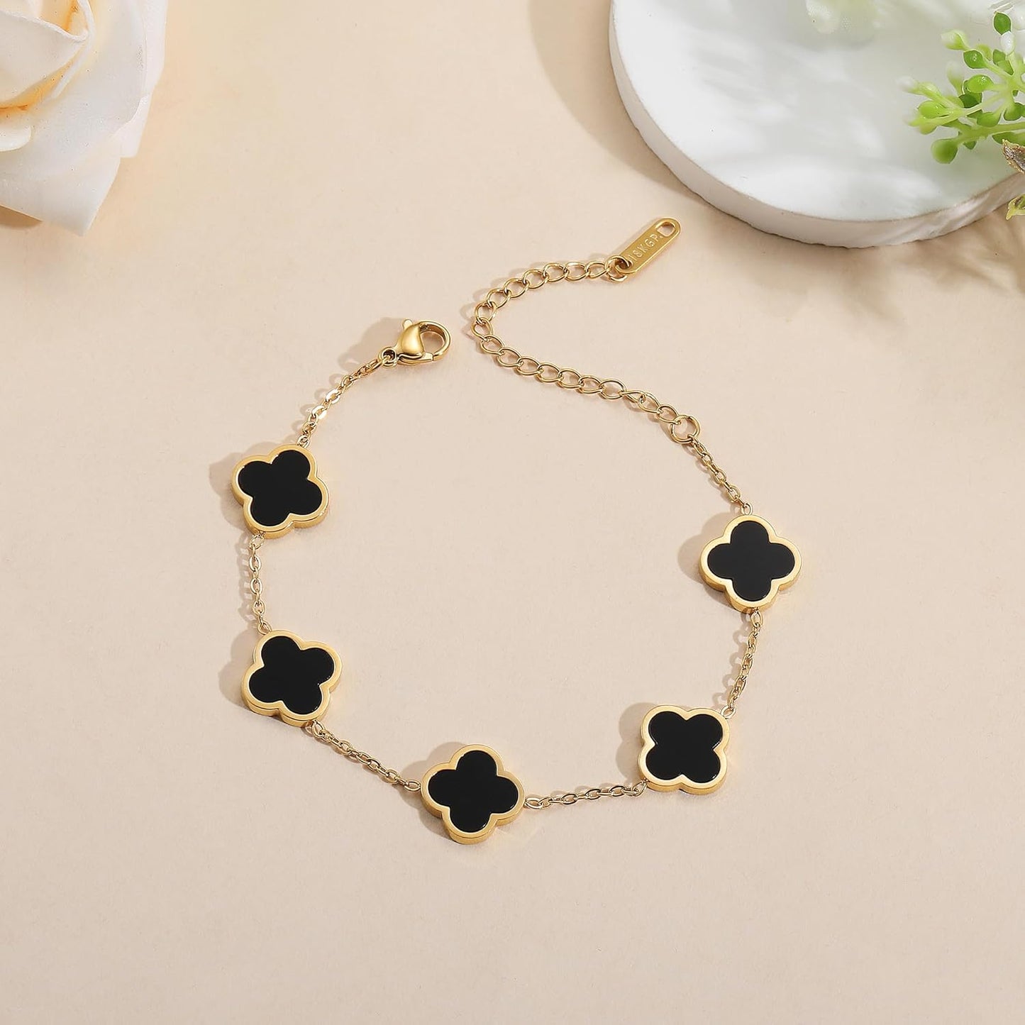 18K Gold Plated Clover Lucky Bracelet for Women White/Black/Red/Green Flower Four Leaf Link Bracelets Trendy Jewelry Gifts for Women