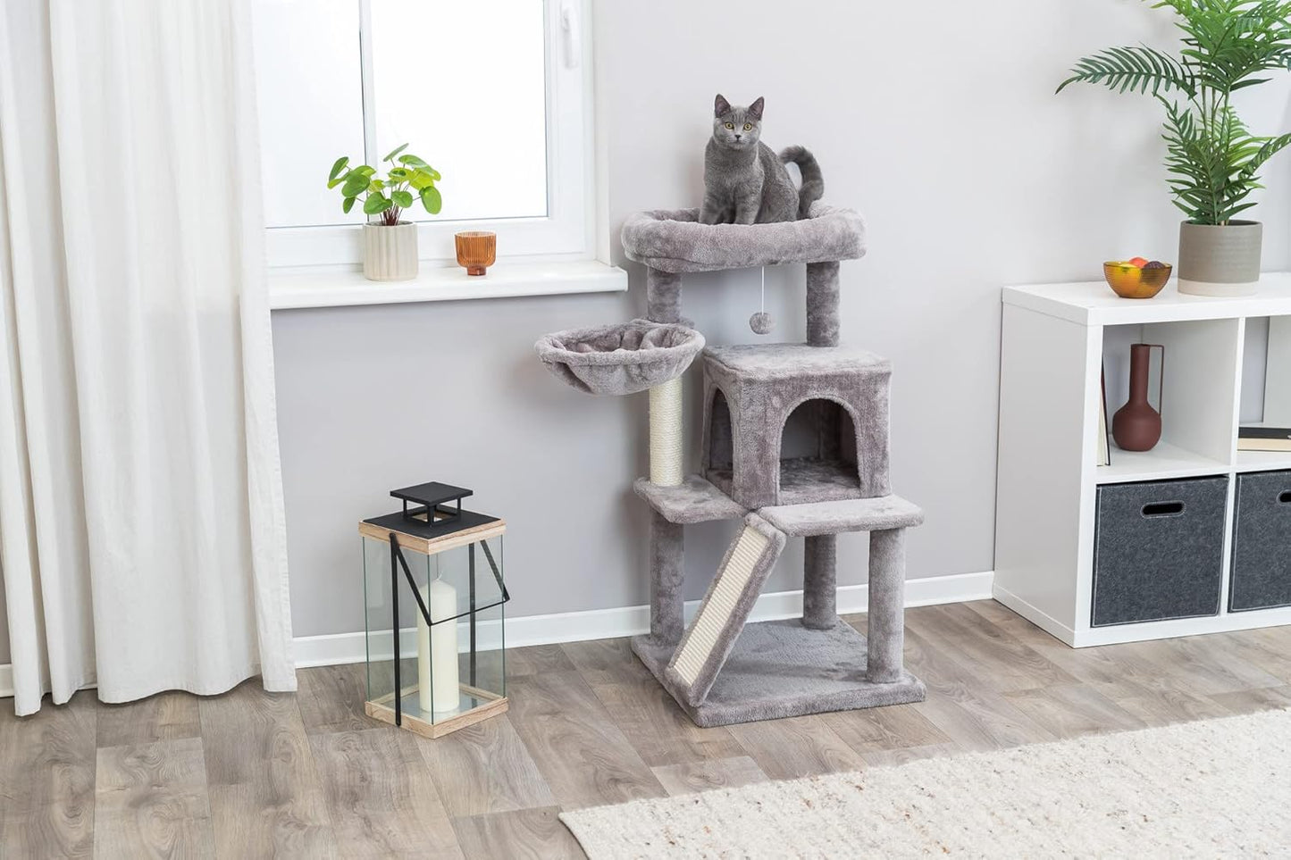 TRIXIE Pepito 39.4" Cat Tower, 3-Level Cat Tree with Sisal Scratching Posts and Ramp, Plush Condo and Hammock