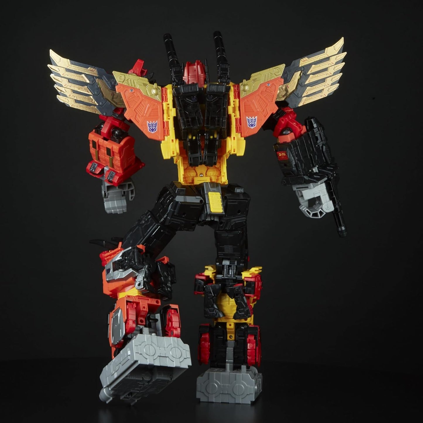 Transformers Power of The Primes Predaking, Collectible 18-Inch Titan Class Combiner with 5 Converting Predacon Figures, 15+