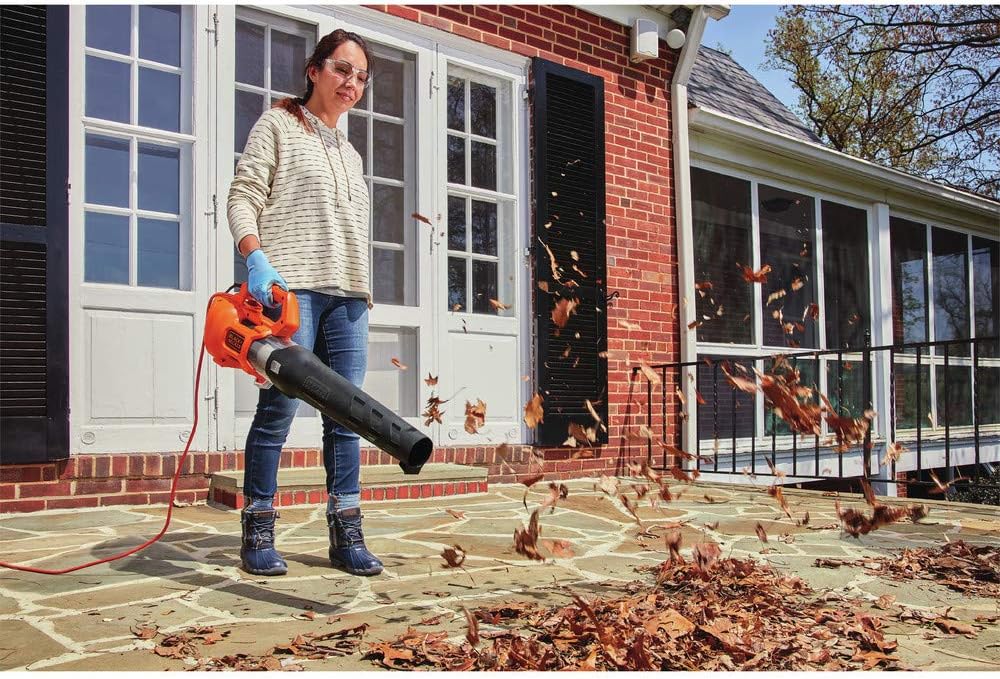 BLACK + DECKER Electric Leaf Blower, Hand Held Blowers for Lawn Care, Up to 450 CFM and 140 MPH Power, Axial, Lightweight, Corded (BEBL750)