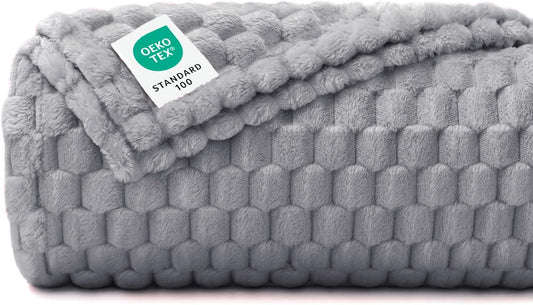 Luciphia Soft 300GSM Fleece Pet Blanket for Small Medium Large Dogs Washable 3D Textured Flannel Cat Puppy Decorative Furniture Protector Throw Durable Grey, M(30''x20'')