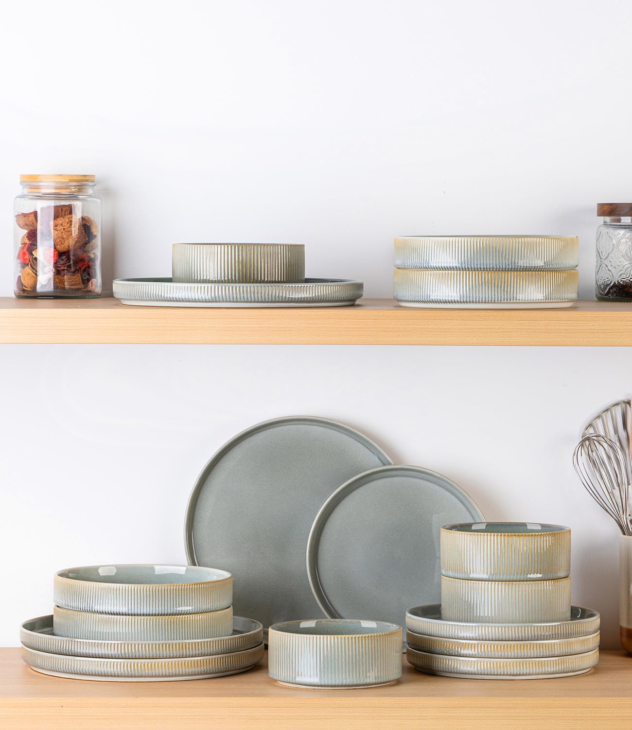 TheTerra Ceramic Dinnerware Sets for 4, 12 Pieces Porcelain Lightweight Plates and Bowls Sets, Scratch Resistant Dish Set, Oven & Microwave & Dishwasher Safe, Desert Sage