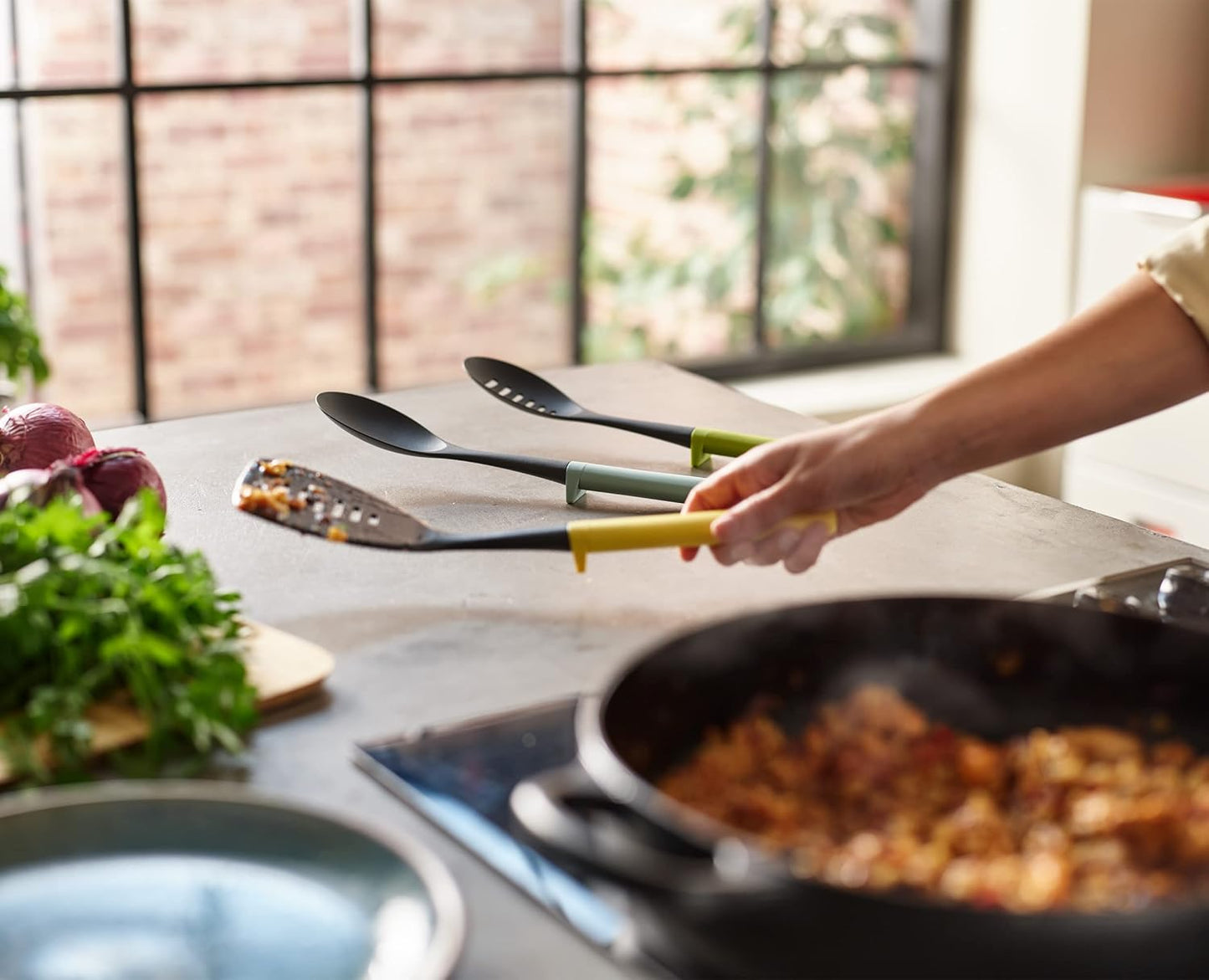 Joseph Joseph Duo 3-Piece Utensil Set with Integrated Tool Rests: Scratch-Free Use on Non-Stick Cookware, Includes Solid & Slotted Spoons and Turner, Heat-Resistant