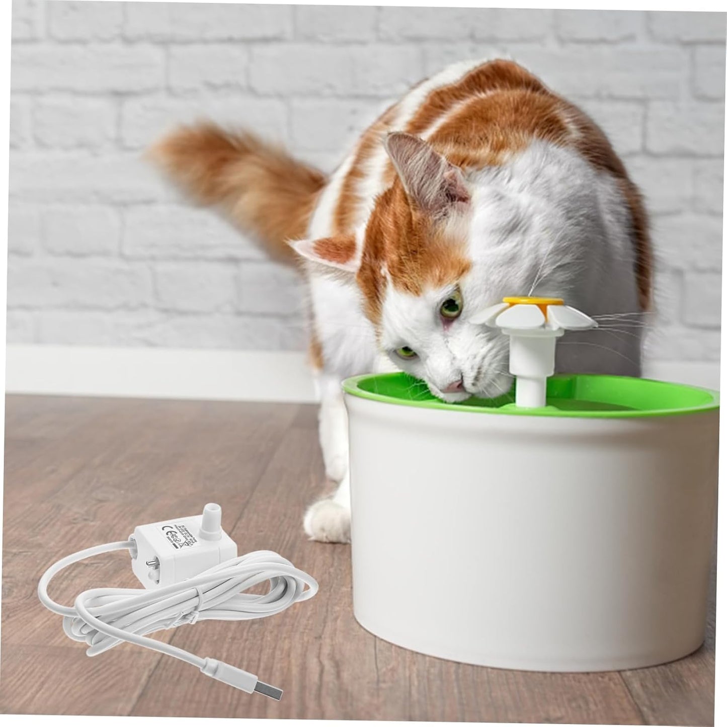 SUPVOX Cat Fountain Pump Replacement Mini Submersible Water Pump Quiet Usb Powered with Strong Suction Cup for Pet Water Dispensers and Fountains