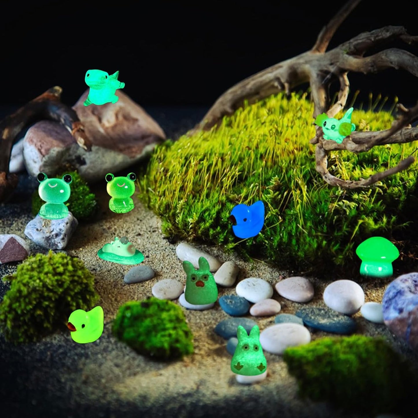 180 Pcs Luminous Mini Resin Animals Animals Glow in The Dark Tiny Resin Animals Figurines Mini Ducks Frog Axolotls to Hide Plastic Animal for DIY Garden Landscape Cake Potted Plants Decor Supplies