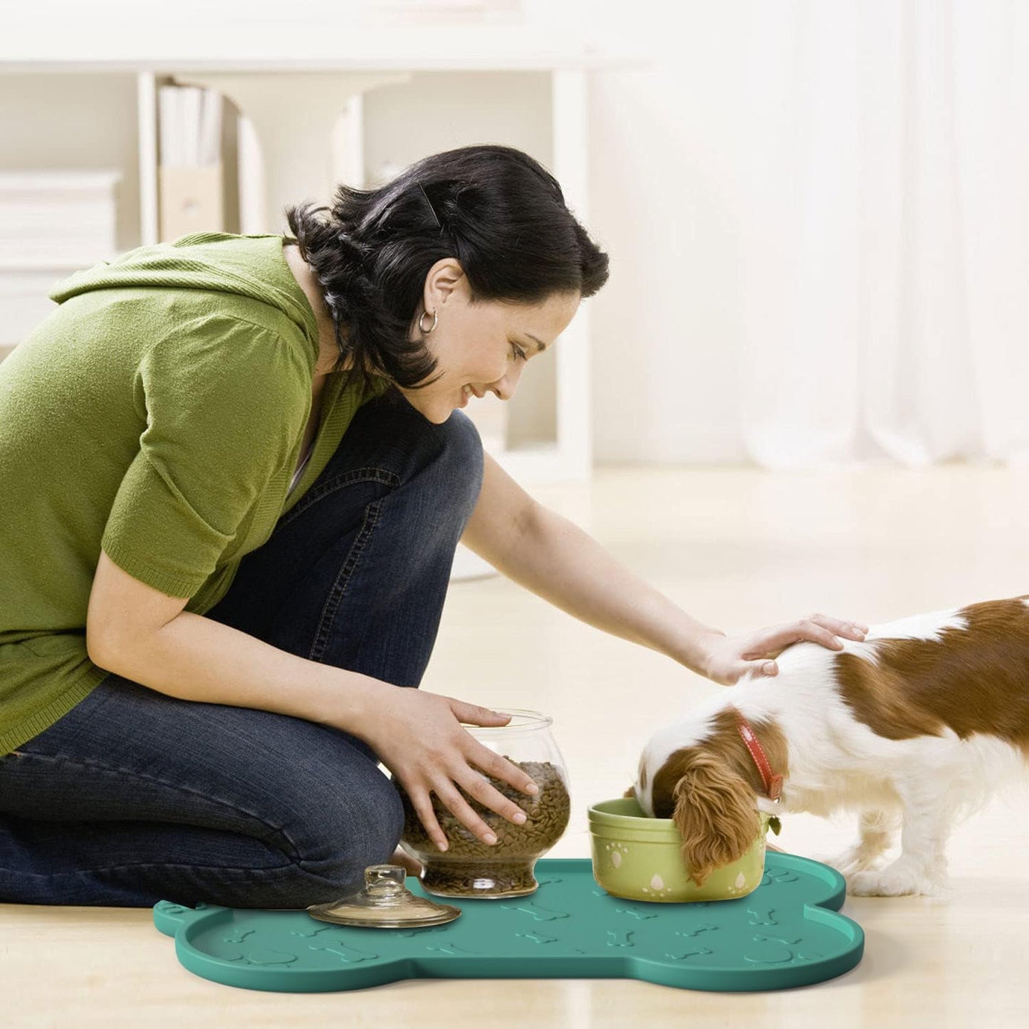 Cat Feeding Mat, Silicone Waterproof Cat Food Mat for Feeder and Fountain,Dog Cat Bowl Mat with Raised Edge Puppy Kitten Feeding Mats