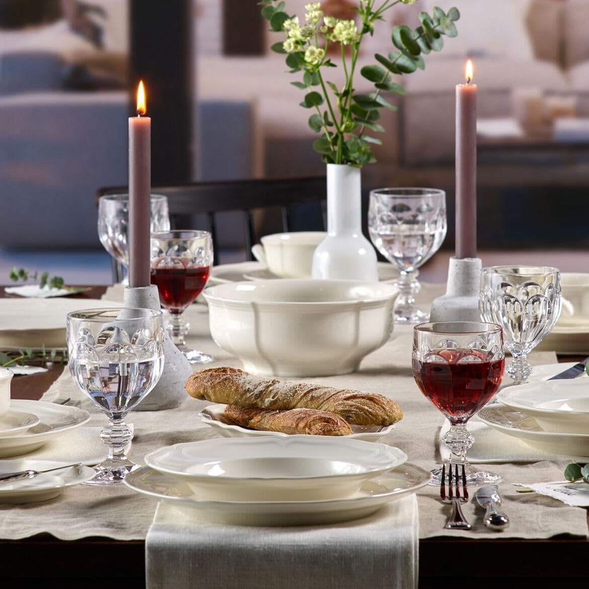 Villeroy & Boch Manoir Collection 18-Piece Dinnerware Set, Plates & Bowls, Premium Porcelain, Made in Germany, Dishwasher & Microwave Safe, Rich, Creamy White