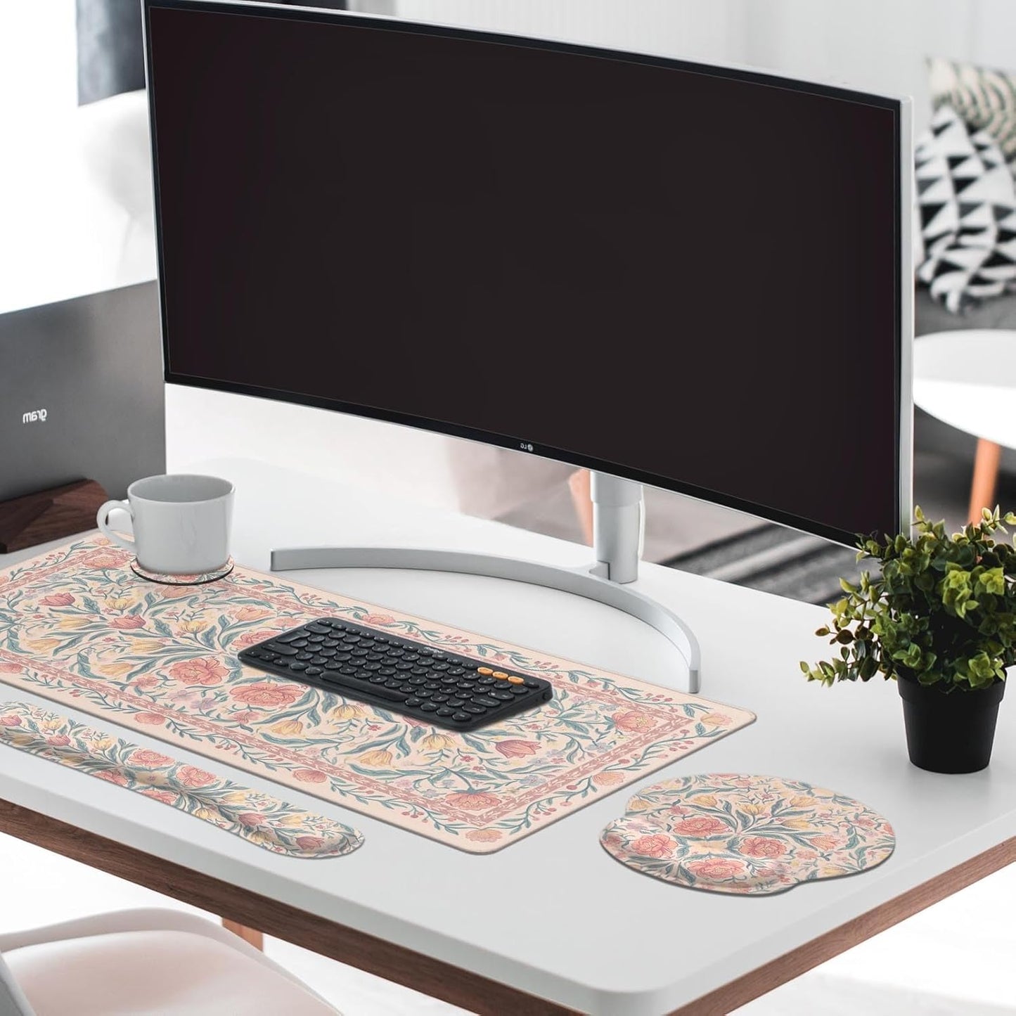 Britimes Pink Floral Keyboard Mouse Pad Set Retro 4in1 Large Mousepad+Keyboard Wrist Rest+Mouse Wrist Rest+Coaster Ergonomic Design for Home Office Computer 35.4x15.7 inches
