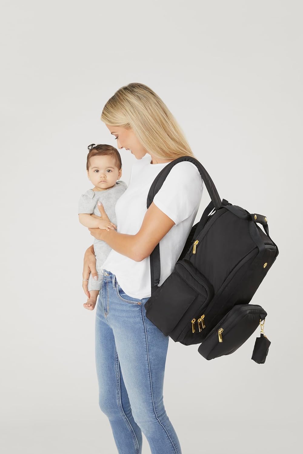 HUGGIES Unisex-adult Signature Hug Pack Diaper Backpack, Cognac Leather, One Size