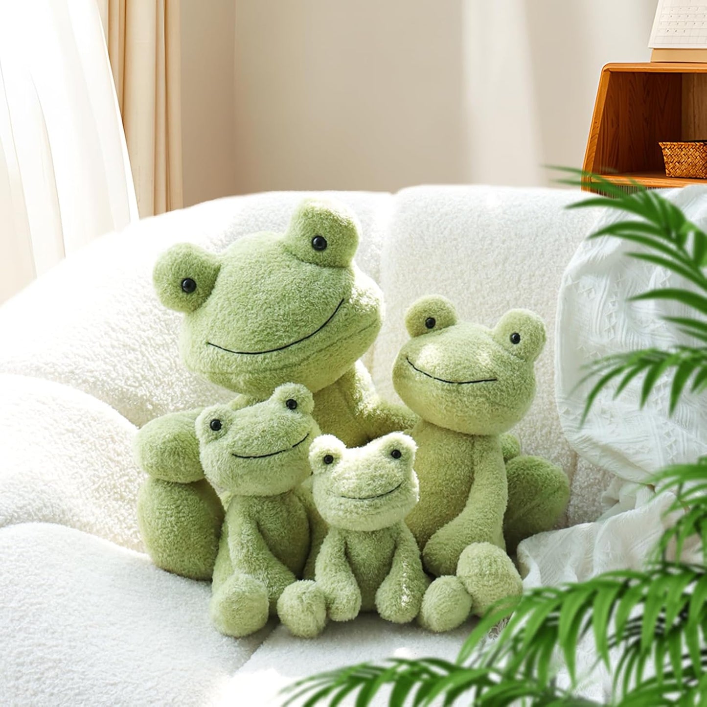 Apricot Lamb Toys Plush Velvet Frog Stuffed Animal Soft Cuddly Perfect for Child (Green Frog,9 Inches)