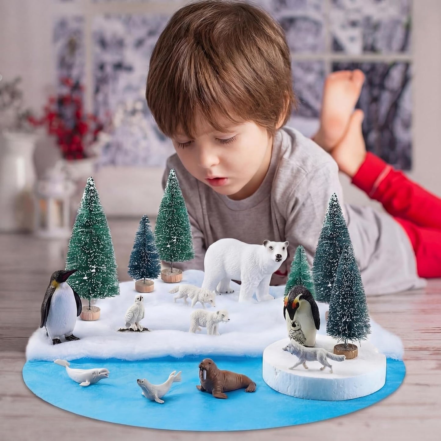 19 Pcs Arctic Animals Figurines Set Polar Animal Figurine Polar Bear Penguin Figurines Winter Animal Toy Figures Pine Trees Artic Diorama Supplies for School Project Sensory Bin Filler DIY Craft Gifts