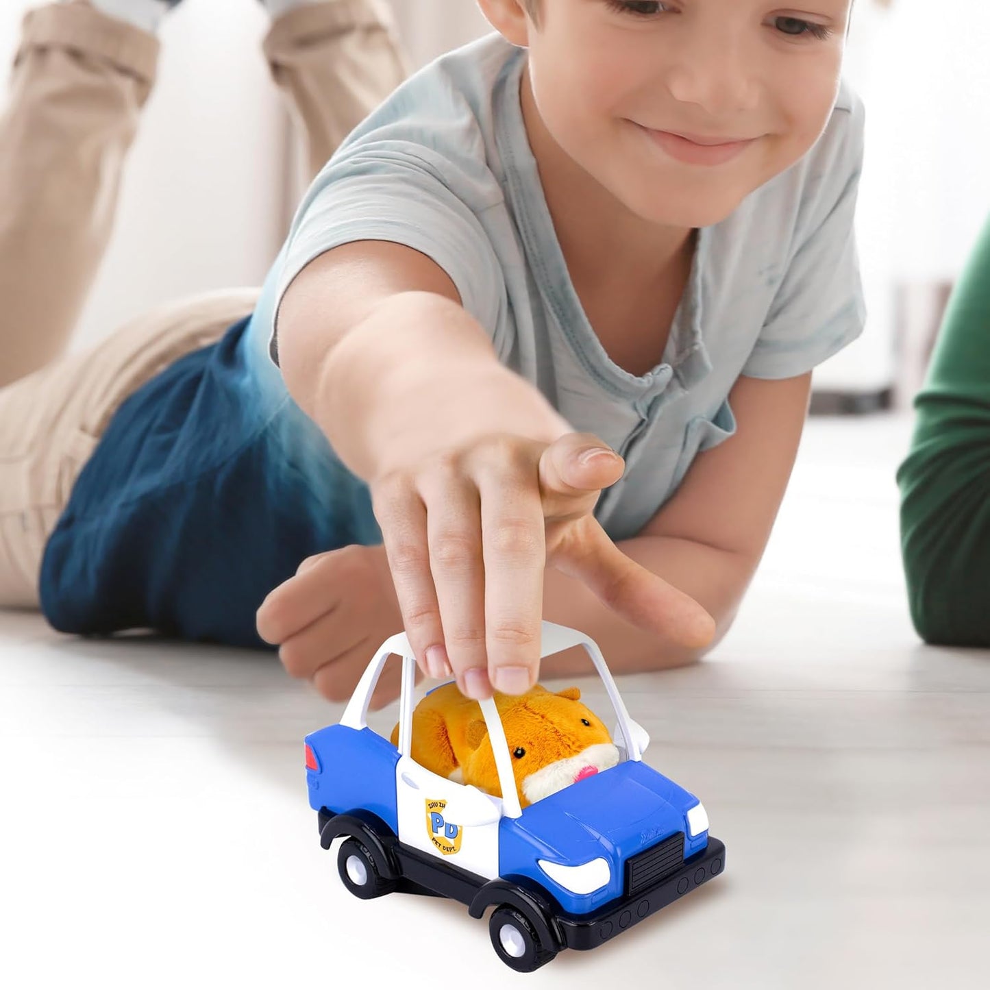 ZhuZhu City Electronic Hamster Police Car Toy – Interactive Pet with 40+ Sounds & Sirens – Includes Mr. Squiggles – Birthday Gift for Boys & Girls Ages 4+