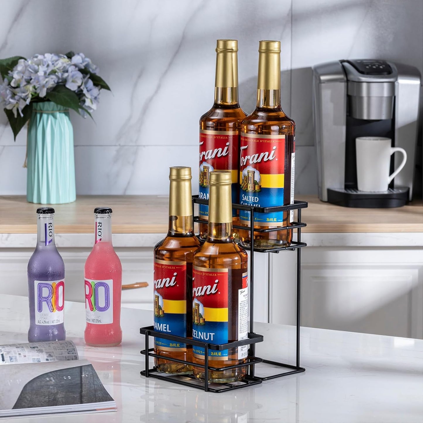 Rice rat Coffee Syrup Organizer Rack, (4 Bottle Capacity),2 Tier Coffee Syrup holder for Coffee Bar Accessories,Kitchen,Storage for Syrup, Wine, Dressing（Black）
