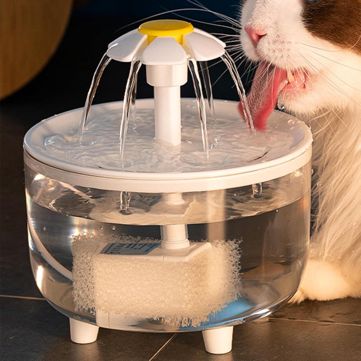 Automatic Dog Dispenser, Pet Drinking Fountain, Water Dispenser with Flower Design, Food-Safe Kitten Fountain, Ultra Quiet Pet Bowl with Filter, Indoor Water Supply for Cats and Dogs