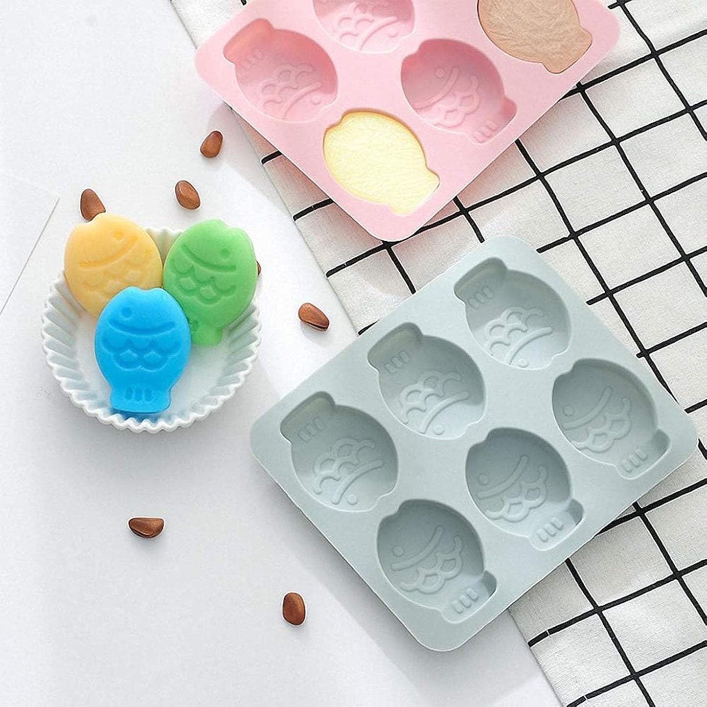 2 Pcs 3D Fish Shaped Chocolate Molds Silicone, Food Grade Silicone Gummy Candy Mold for Kids, Cookies, Gum, Sugar Craft, Butter, Pudding, Gelatin,Wax, Ice,Soap, Plaster, Epoxy Resin